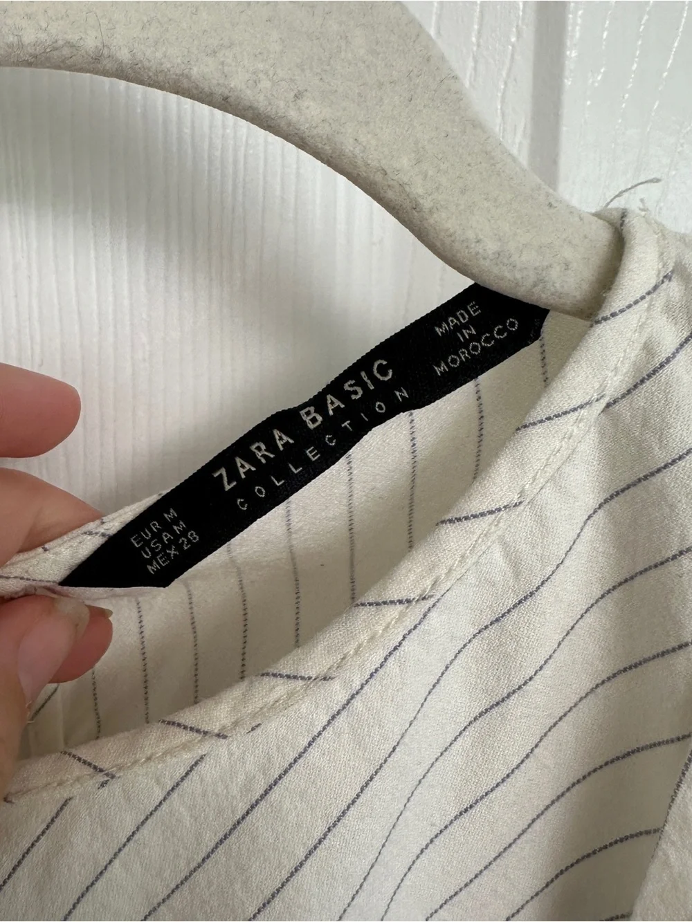 Zara Cream Pinstripe Puff-Sleeve Blouse with Neck Tie